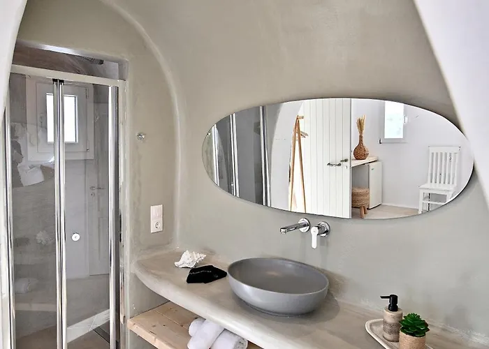 Villa Paraga Scorpios Area 2 7min Walk To By Calypso Sunset